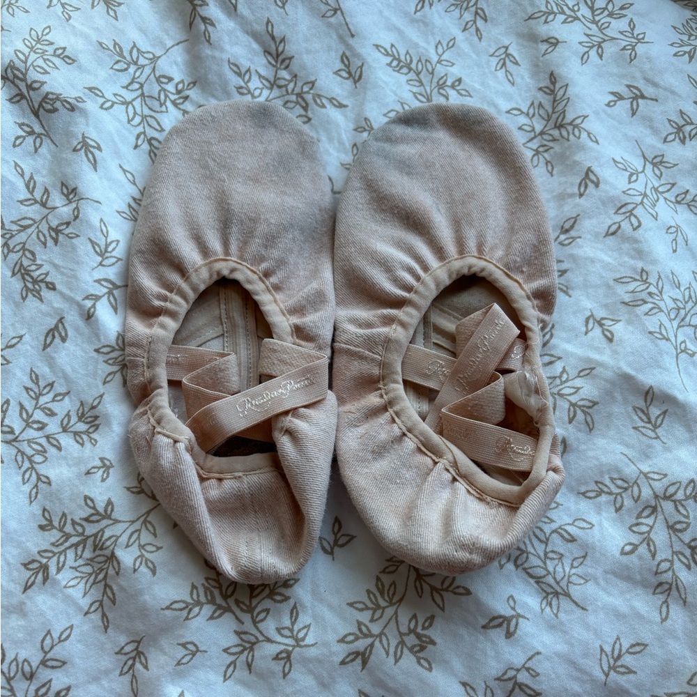 Russian Pointe vivante stretch canvas ballet slippers